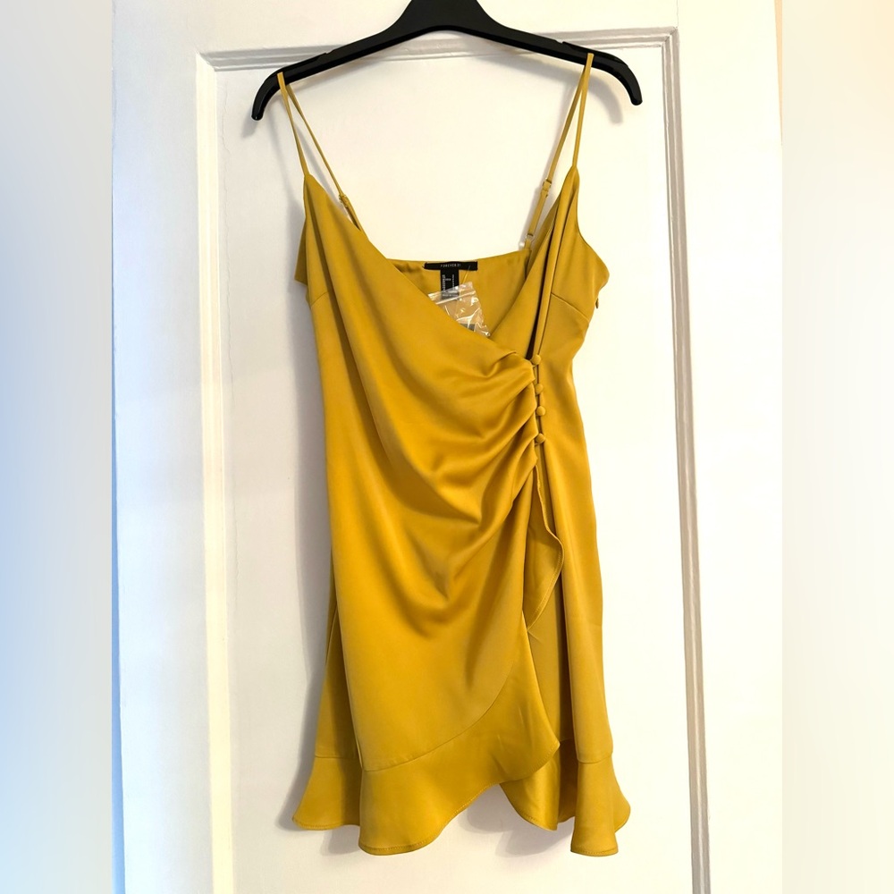 F21 - Mustard short mini dress (New!) size small